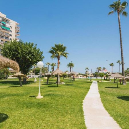 Estudio Recien Reformado En Primera Linea De Playa Apartment Benalmadena Luaran gambar