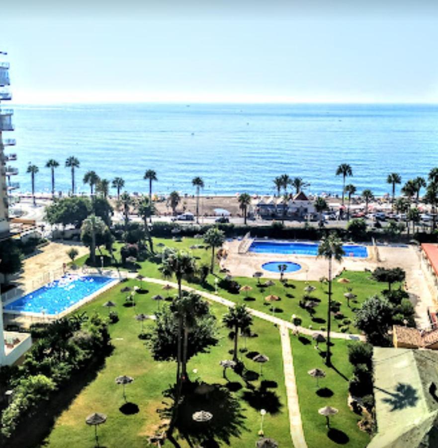 Estudio Recien Reformado En Primera Linea De Playa Apartment Benalmadena Luaran gambar